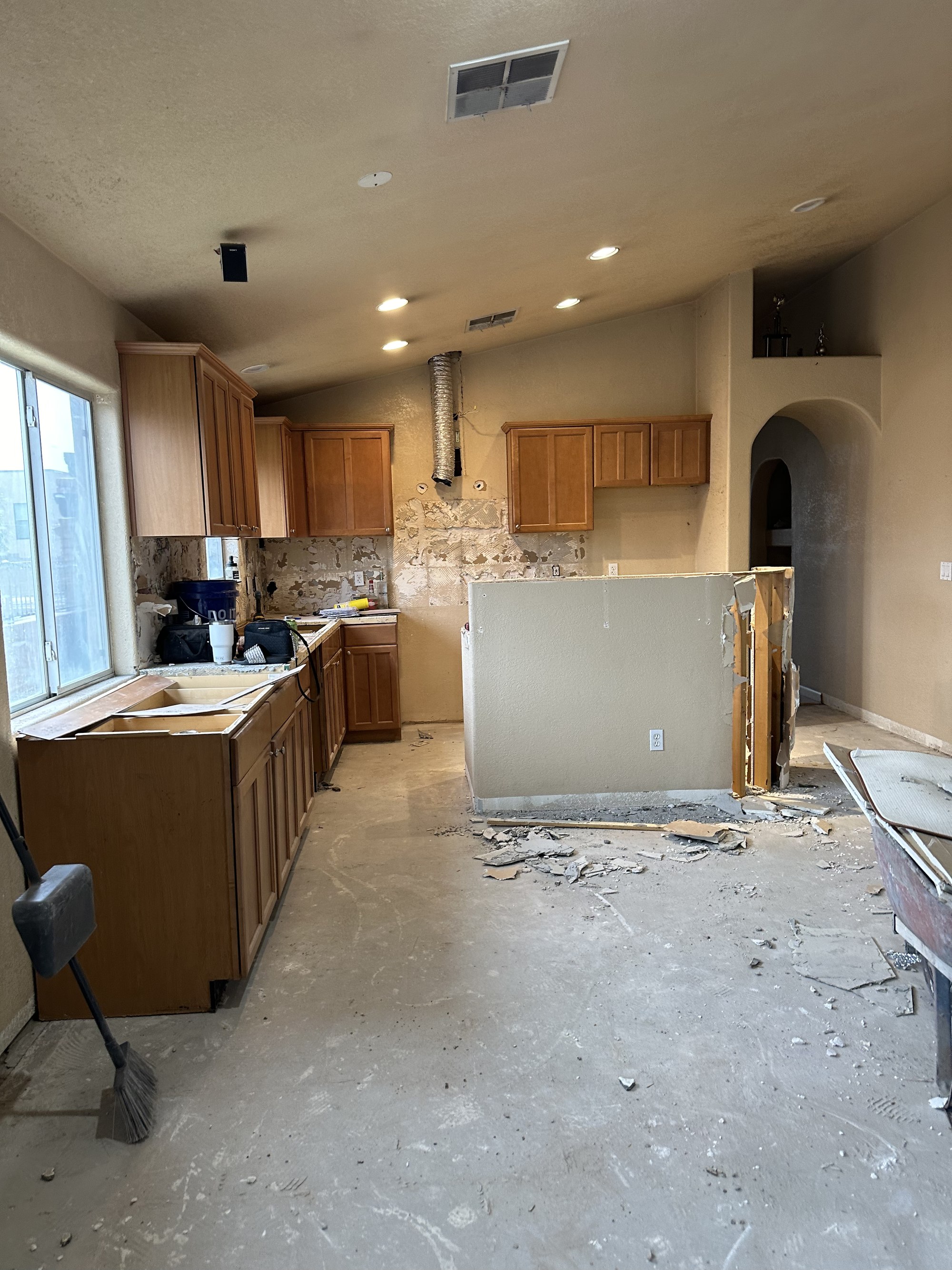 Kitchen before renovation